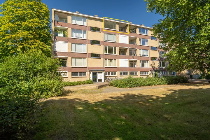 Portiekflat Dommelstraat 74 in Enschede