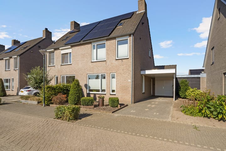 2-onder-1-kapwoning Vosseweide 22 Veghel