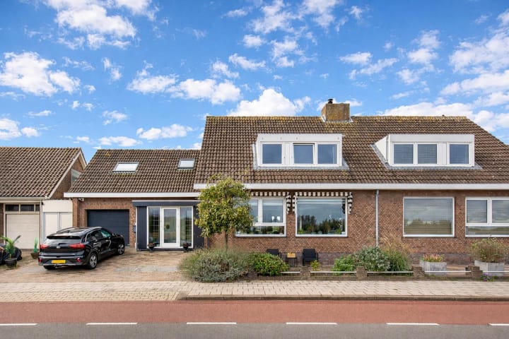 2-onder-1-kapwoning (dijkwoning) Lijnderdijk 239 in Lijnden