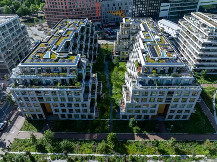 Portiekflat Céramiquelaan 619 in Amsterdam