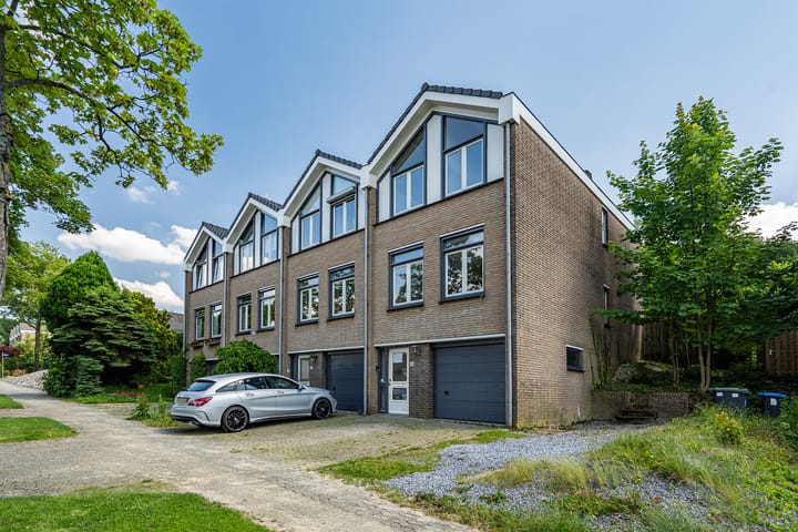 Hoekwoning Vrusschemigerweg 129 in Heerlen