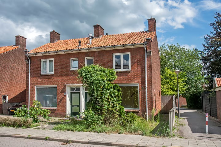2-onder-1-kapwoning von Bönninghausenstraat 6 in Borne