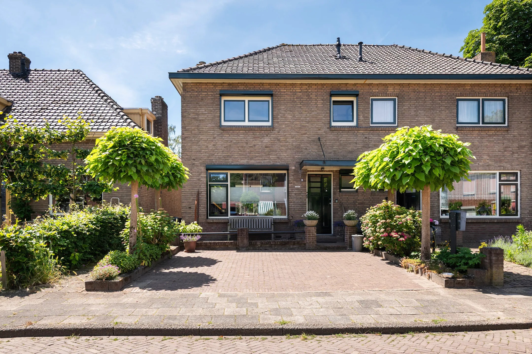 2-onder-1-kapwoning Burgemeester Nahuyssingel 31 in Doesburg