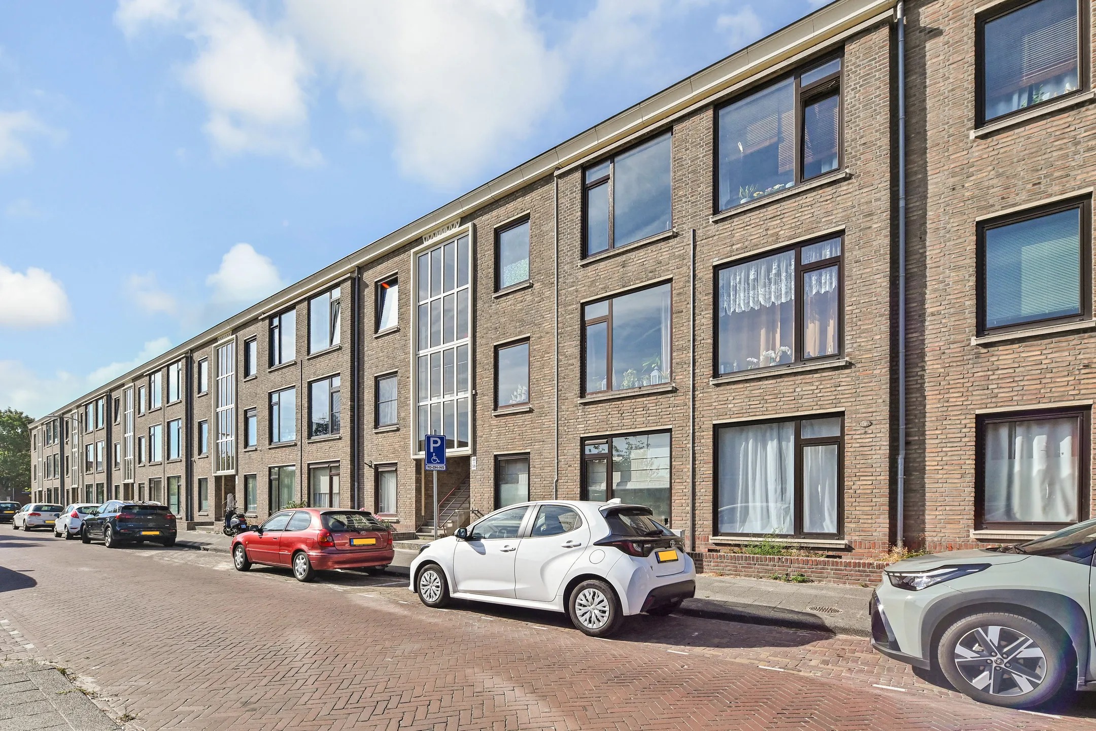 Maisonnette Baambruggestraat 53 in Den Haag