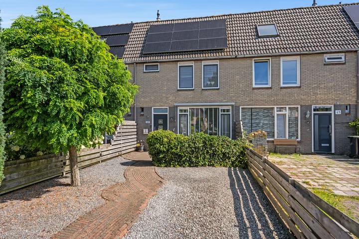 Tussenwoning Astronautenlaan 43 in Hoogezand