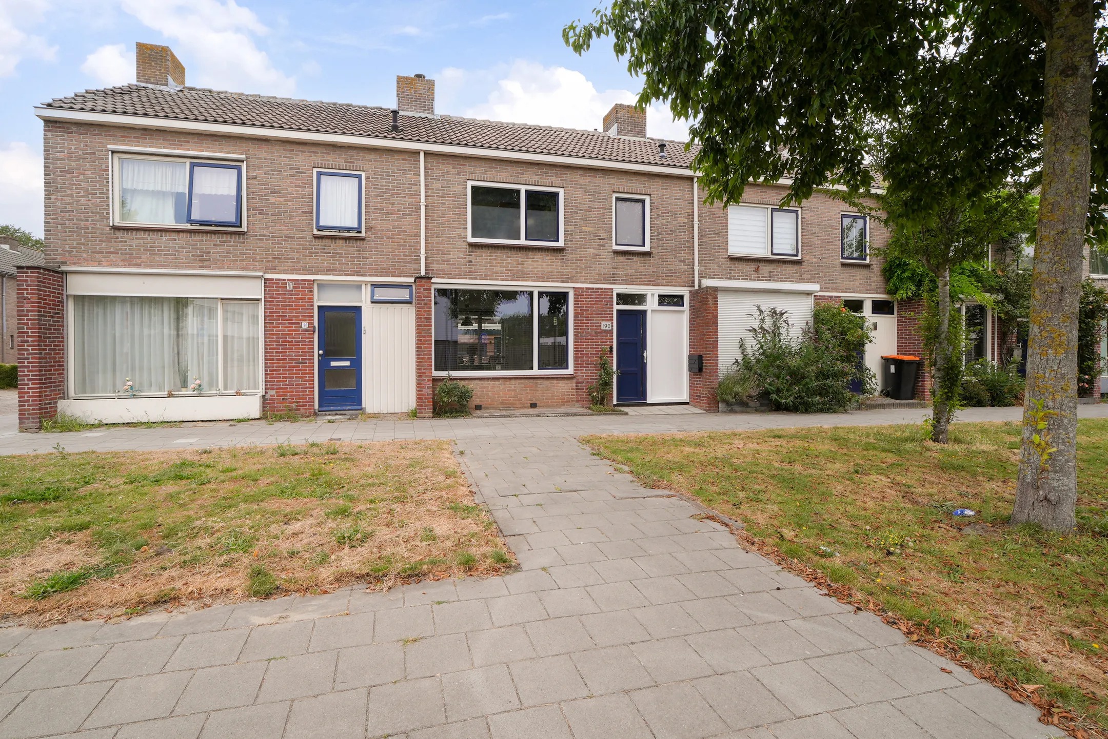 Tussenwoning Burgemeester Stemerdinglaan 190 in Oost-Souburg