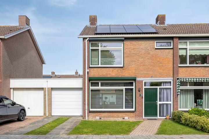 Geschakelde 2-onder-1-kapwoning Bernard Zweerslaan 20 in Terneuzen