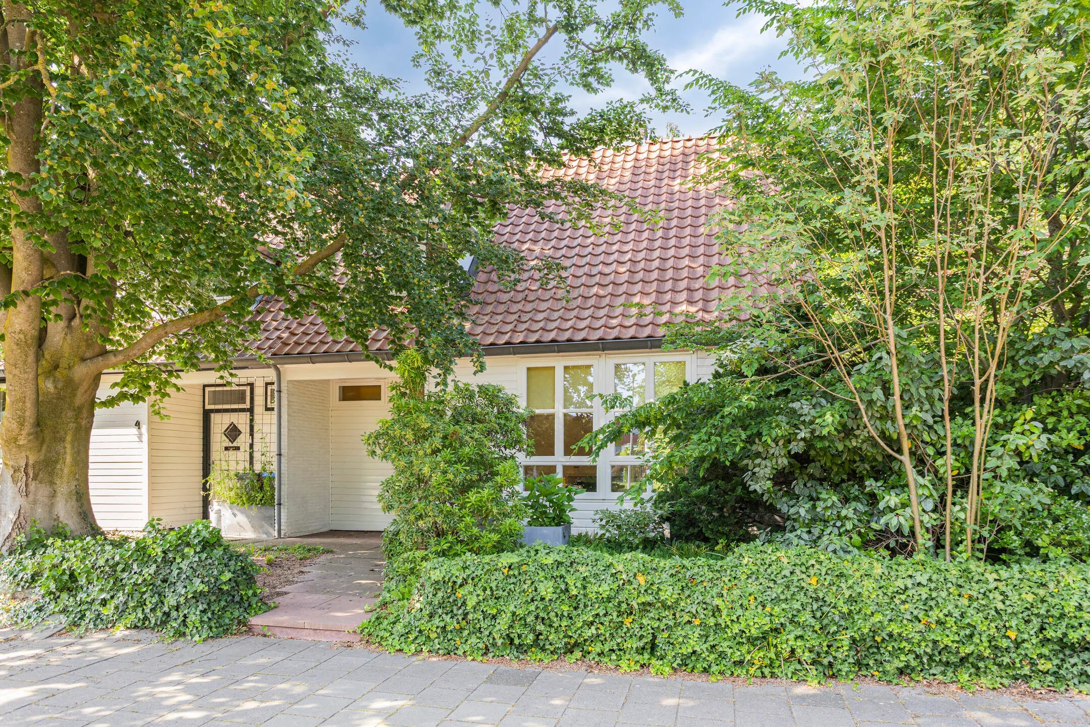 Hoekwoning Generaal Cronjéstraat 2 in Eindhoven