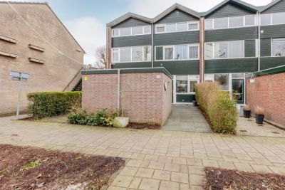 Eengezinswoning, tussenwoning Prinses Beatrixstraat 31 in Moordrecht