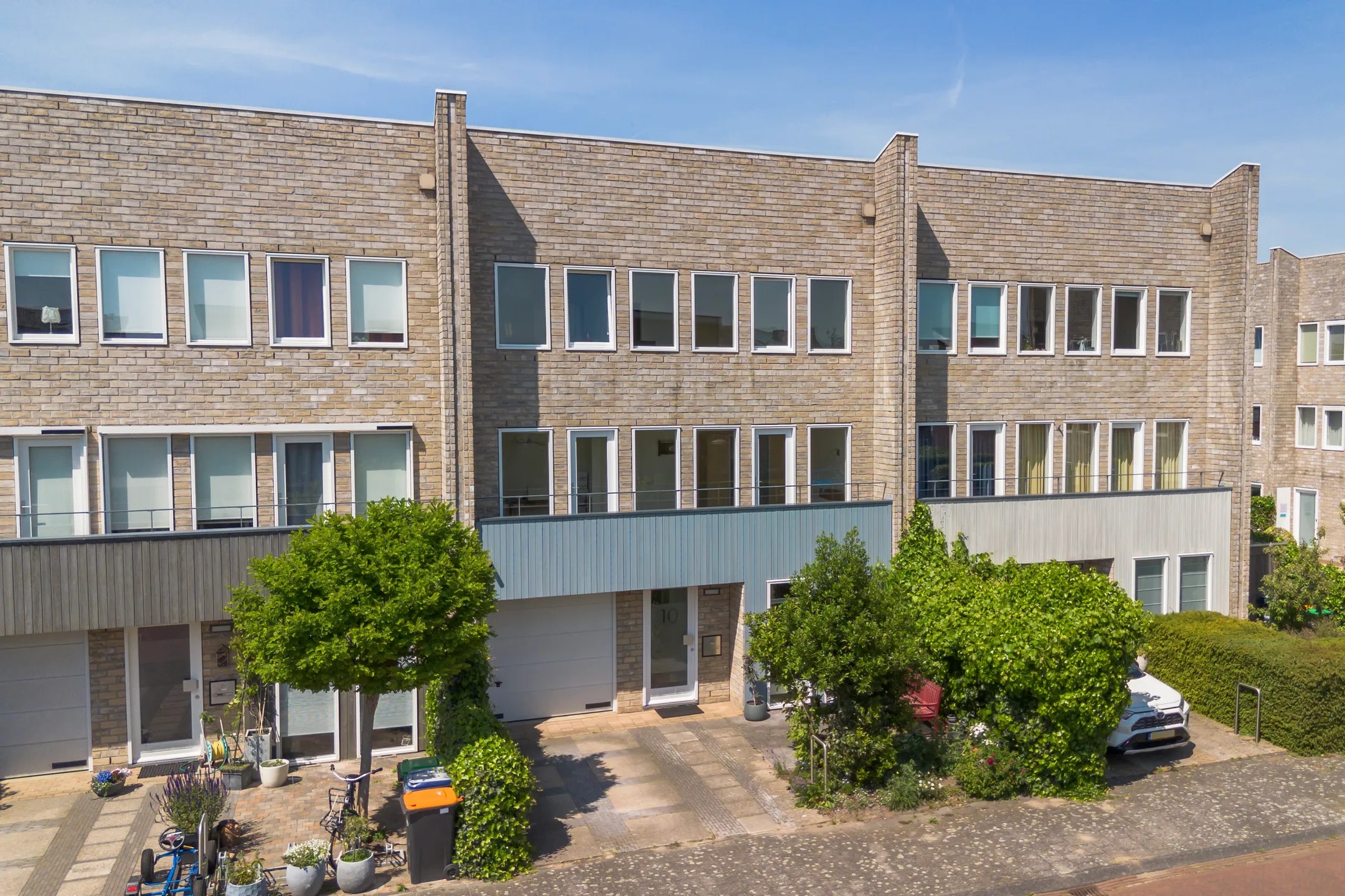 Tussenwoning J.J. Slauerhoffplantsoen 10 in Den Haag