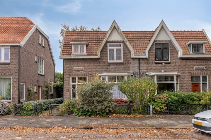 2-onder-1-kapwoning Boergoensevliet 76 in Rotterdam