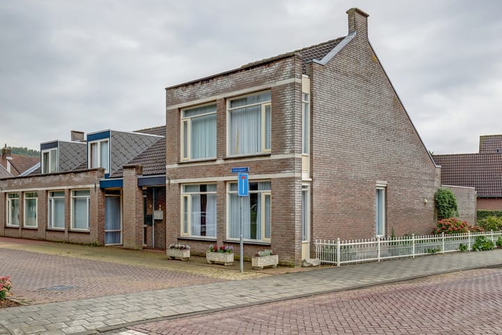 Eengezinswoning, eindwoning Appelgaard 2 in Arcen