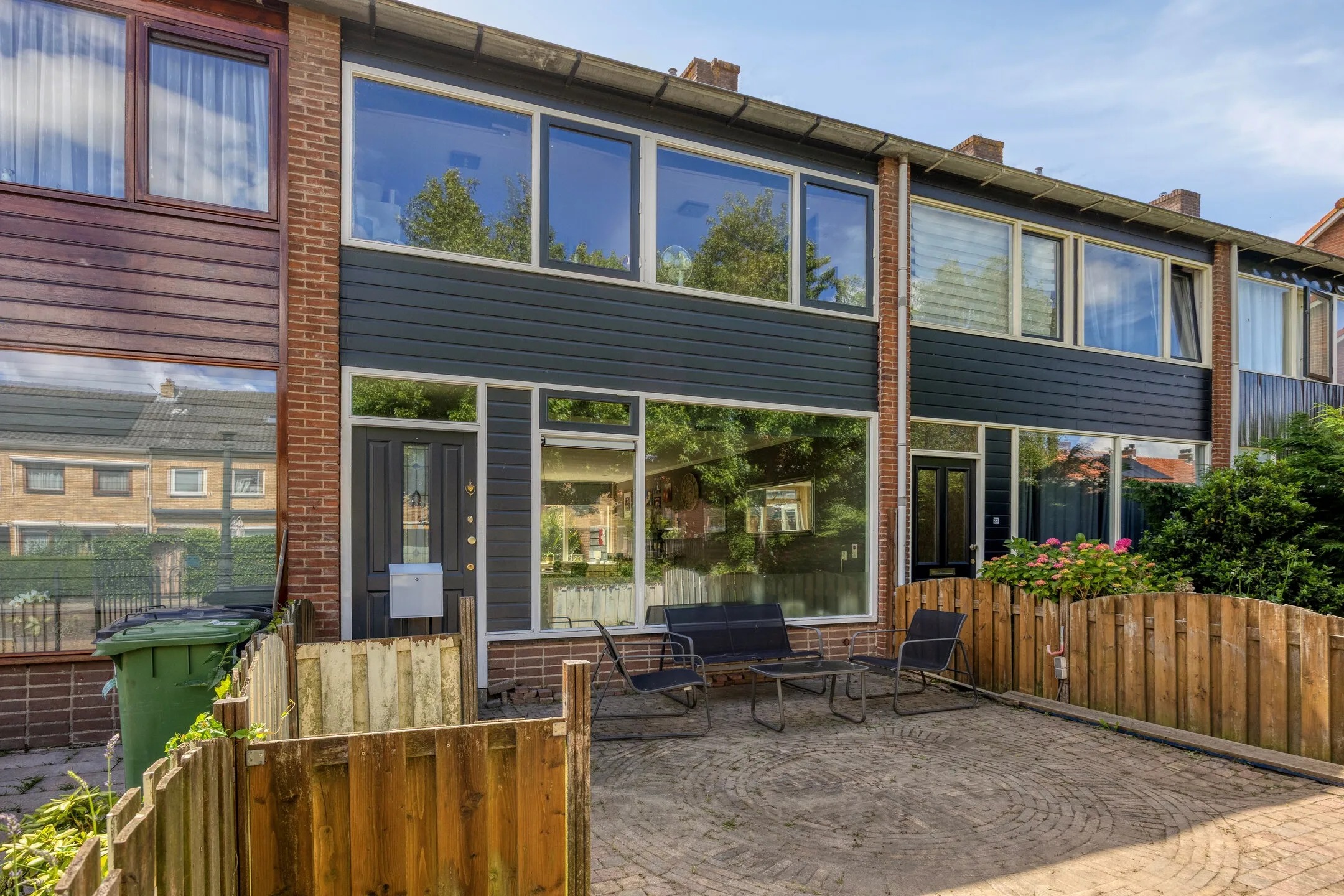 Tussenwoning van Alkemadelaan 21 in Brielle