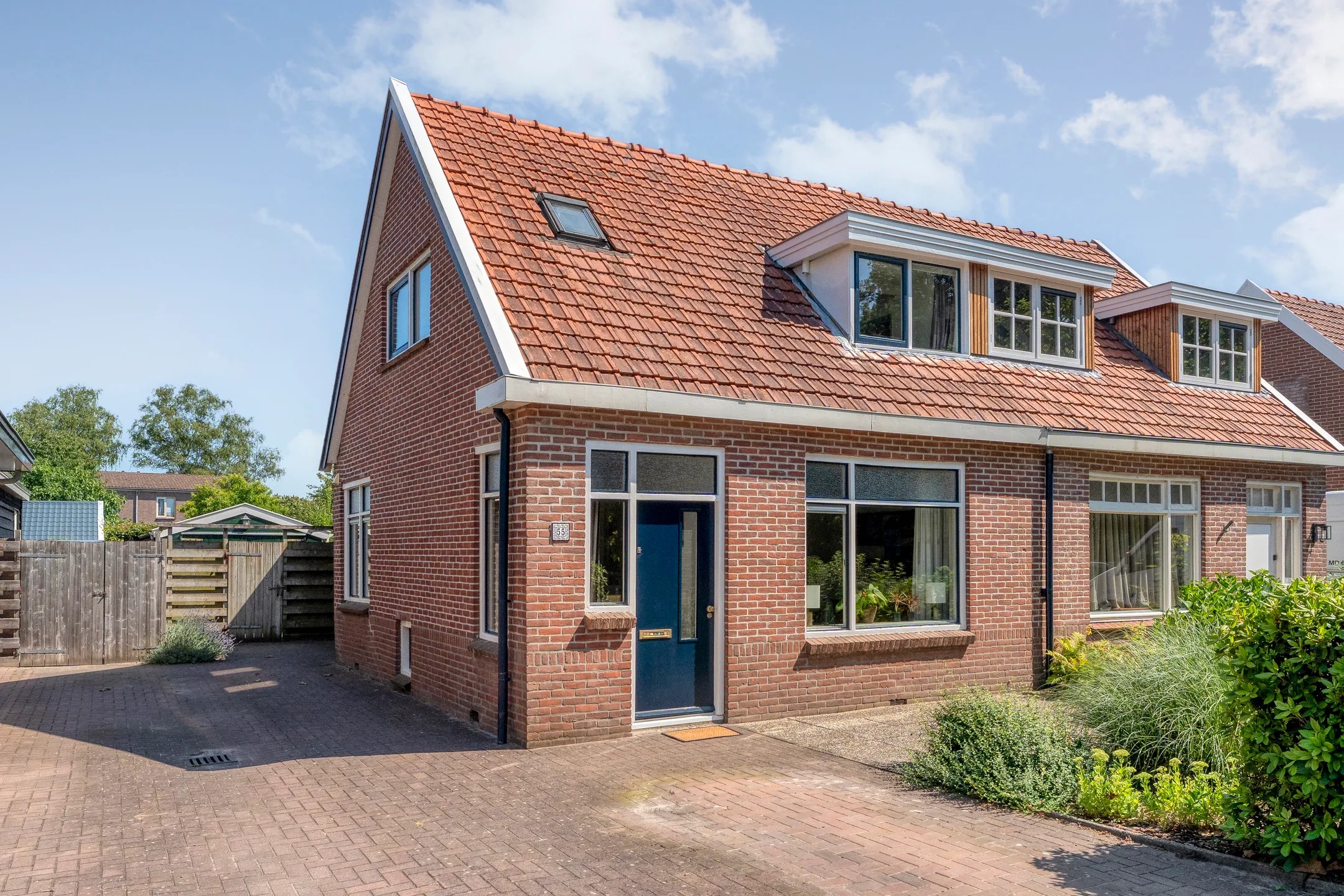 2-onder-1-kapwoning Zuiderweg 55 in Hoogeveen