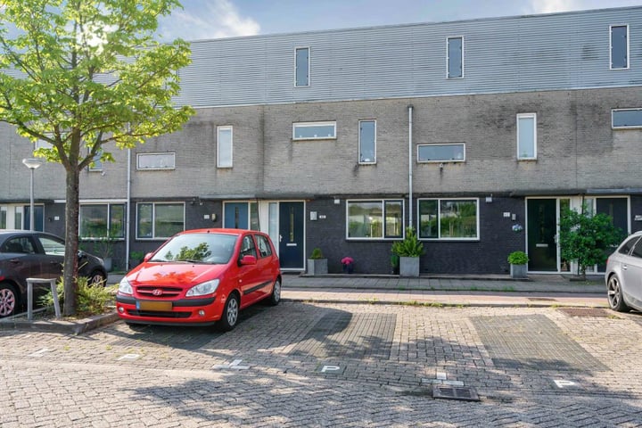 Eengezinswoning, tussenwoning Amazoneweg 64 Delft