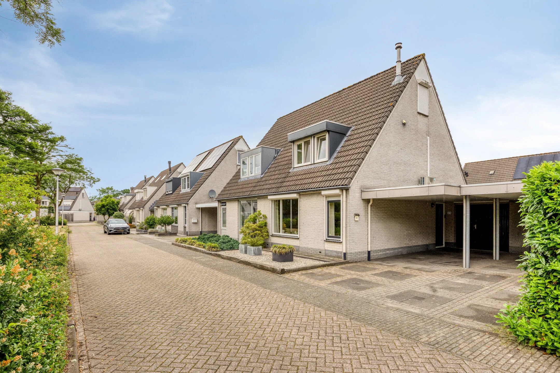 2-onder-1-kapwoning Bouvignehof 23 in Helmond