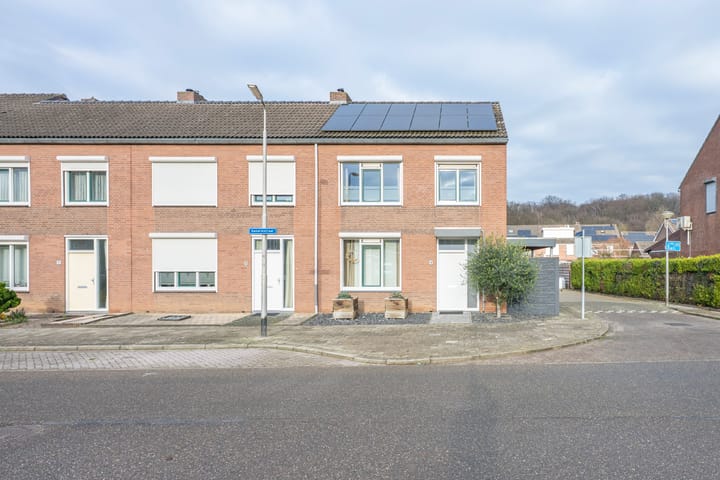 Hoekwoning Kanariestraat 14 in Kerkrade