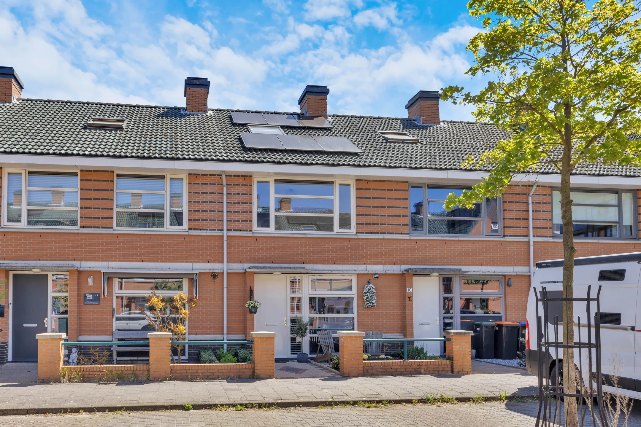 Tussenwoning Henriëtte Bosmanslaan 12 in Maassluis