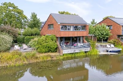 Villa, vrijstaande woning (waterwoning) Koningsvaren 5 in Meppel