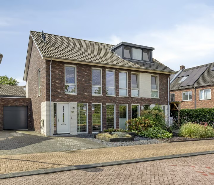 2-onder-1-kapwoning Es 33 in Leek