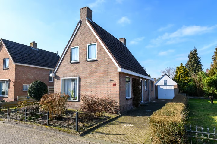Vrijstaande woning Middelbuorren 20 a in Opeinde