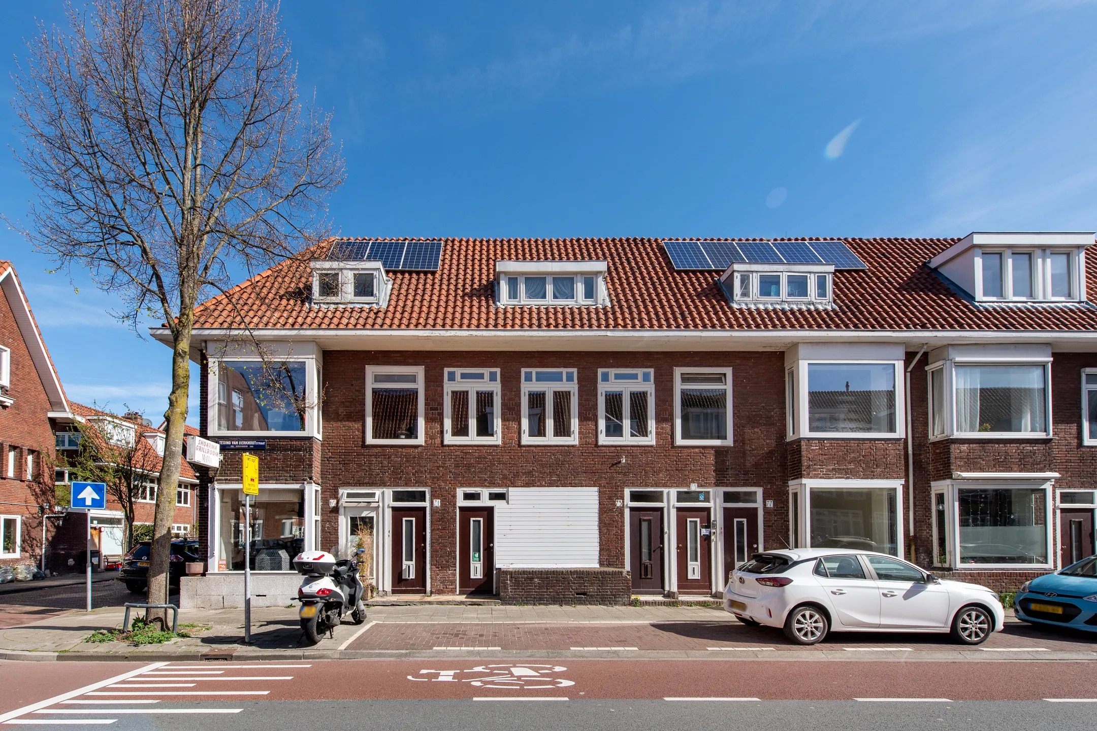 Bovenwoning Teding van Berkhoutstraat 73 in Haarlem