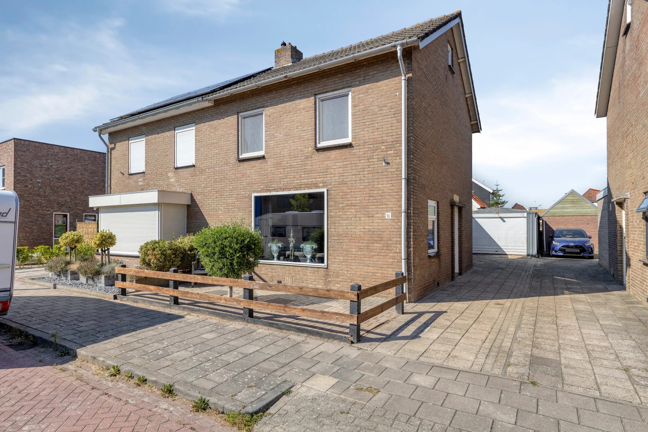 2-onder-1-kapwoning van Hertsbekestraat 10 in Bruinisse