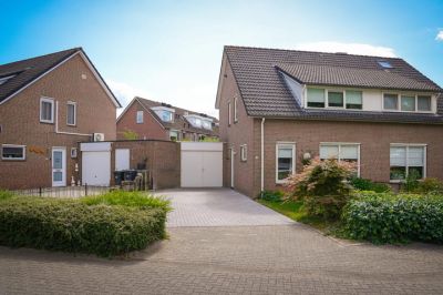 2-onder-1-kapwoning Kwartelstraat 12 in Beneden-Leeuwen