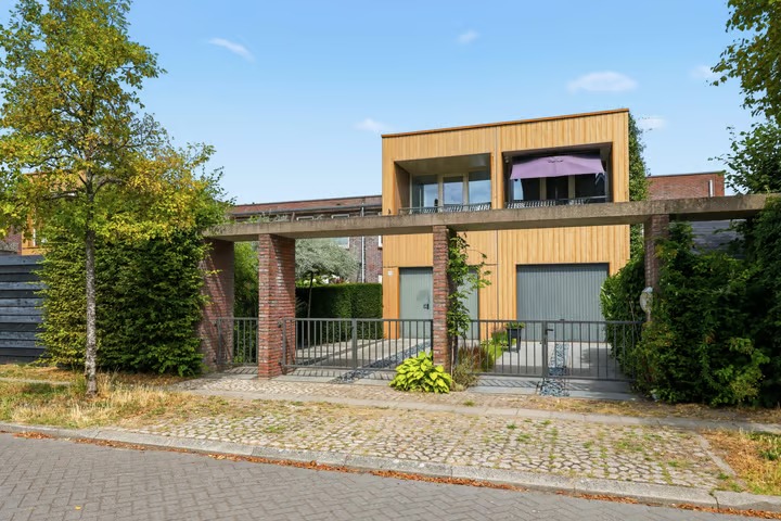 Geschakelde woning Melis Stokelaan 49 Beverwijk