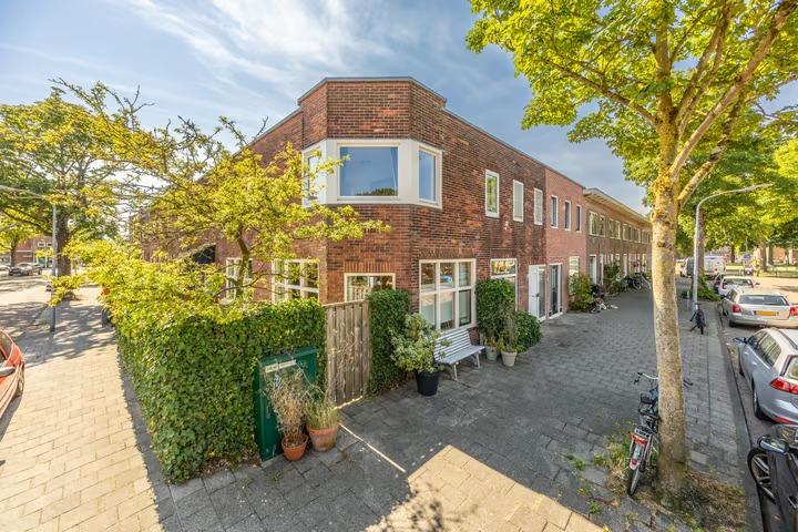 Hoekwoning Wilgenstraat 61 in Haarlem