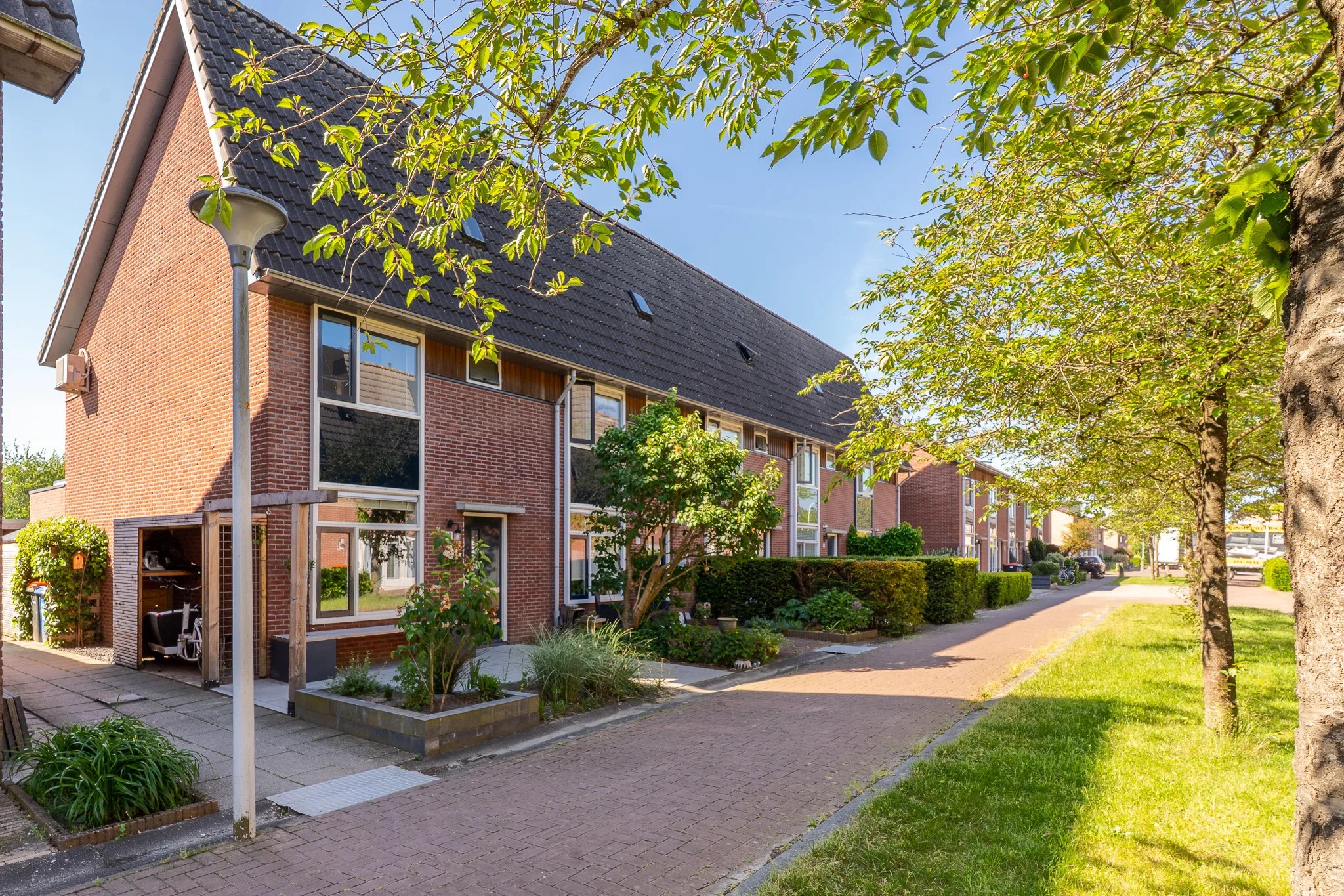 Hoekwoning Reukgras 13 in Zwolle