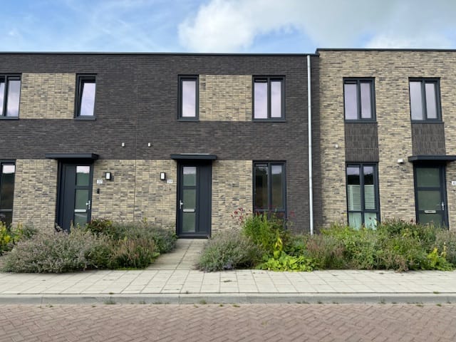 Eengezinswoning, tussenwoning Ottertjes 39 in Kapelle