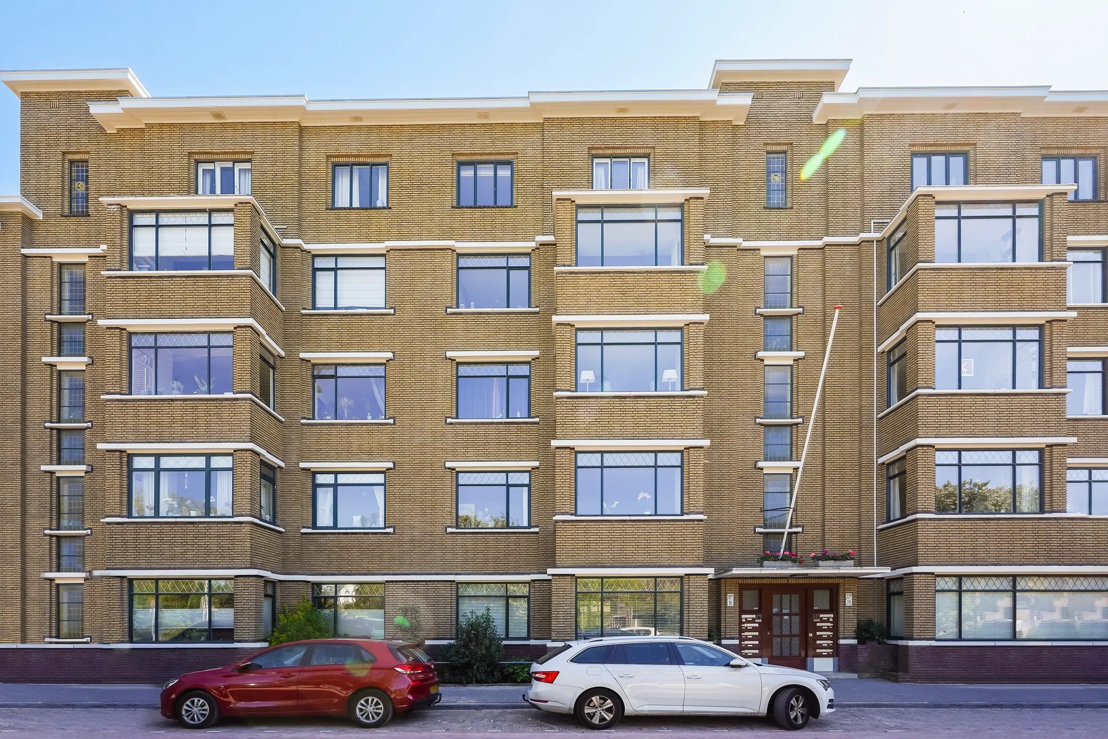 Portiekwoning Aronskelkweg 18 in Den Haag