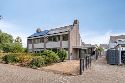 2-onder-1-kapwoning Beuninge 15 in Warmenhuizen