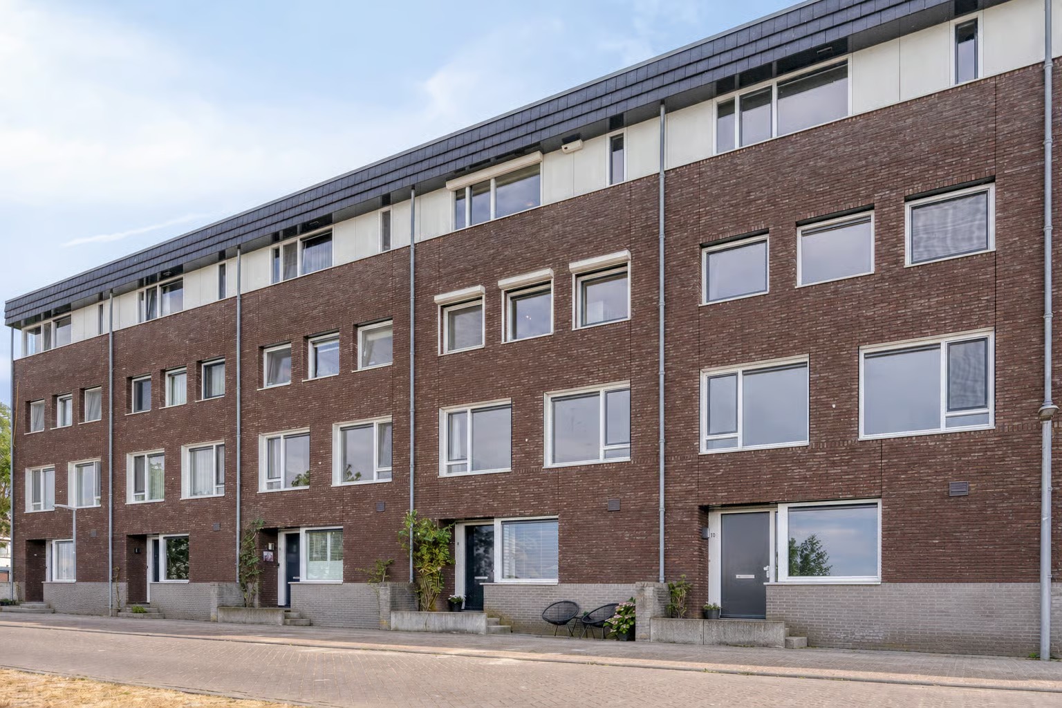 Tussenwoning Deltalaan 8 in Rosmalen