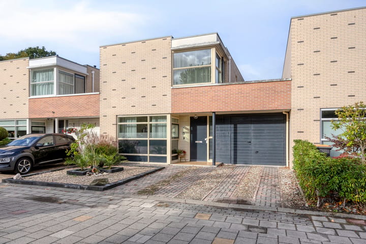 Eengezinswoning, geschakelde woning Gentplein 6 in Hengelo