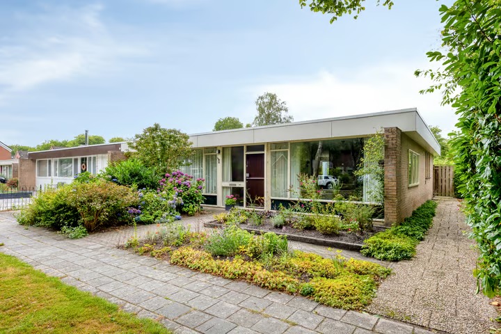 Hoekwoning Jonkerslaan 124 in Leek