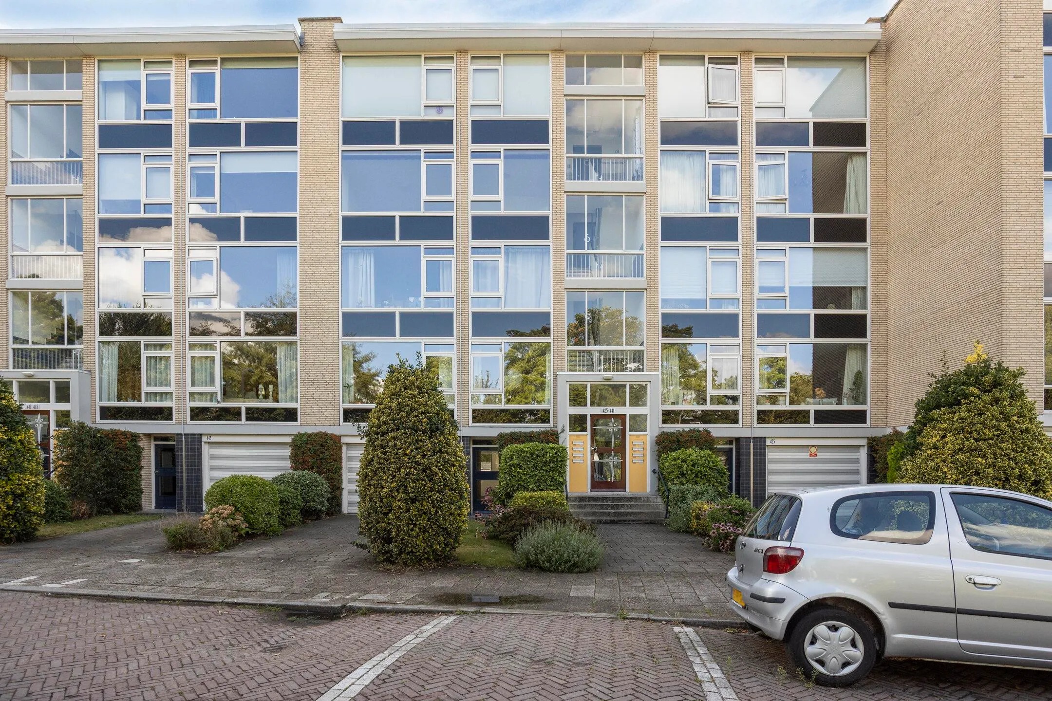 Portiekflat Smaragdhorst 439 Den Haag