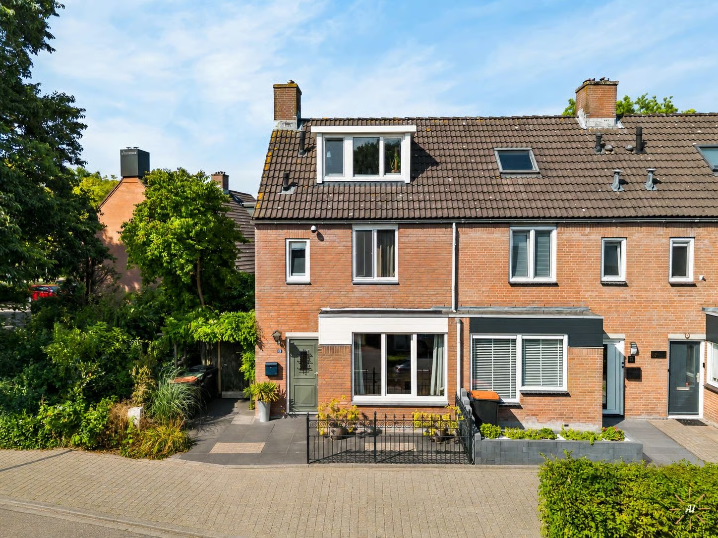 Hoekwoning Paardebloem 10 in Zwaag