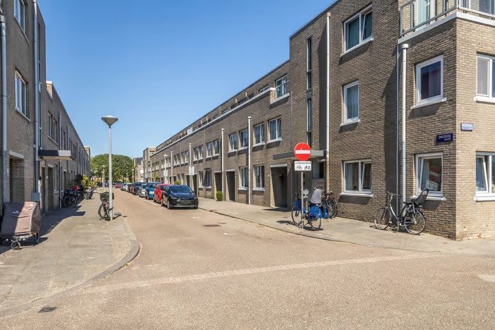 Galerijflat Smederij 12 in Amsterdam