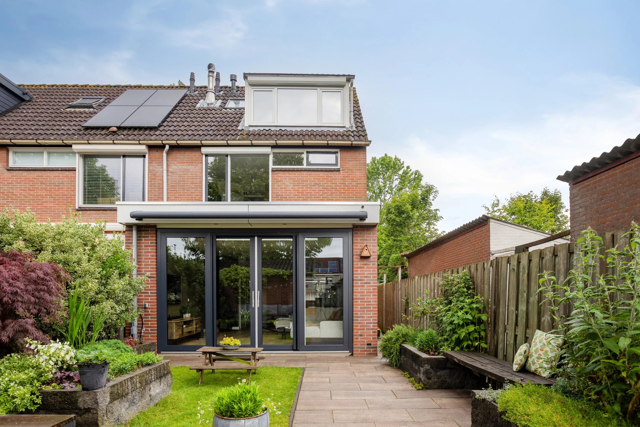 Tussenwoning Roerdompsingel 95 in Numansdorp
