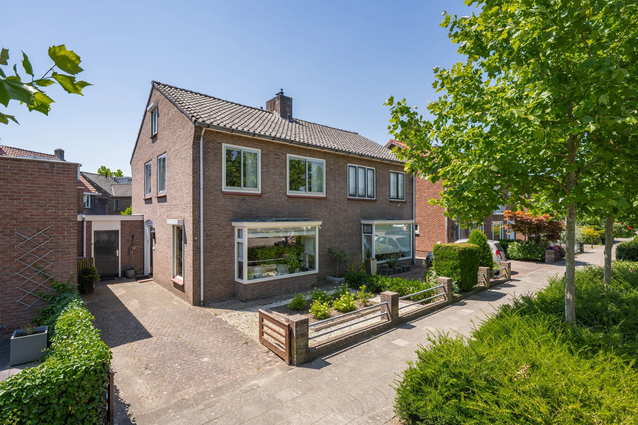 2-onder-1-kapwoning Dr. Schaepmanstraat 25 in Tiel