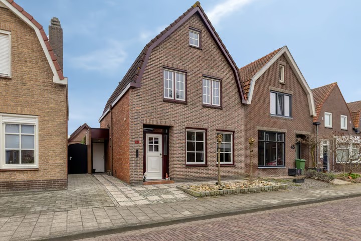 Halfvrijstaande woning Prins Hendrikstraat 43 in Axel