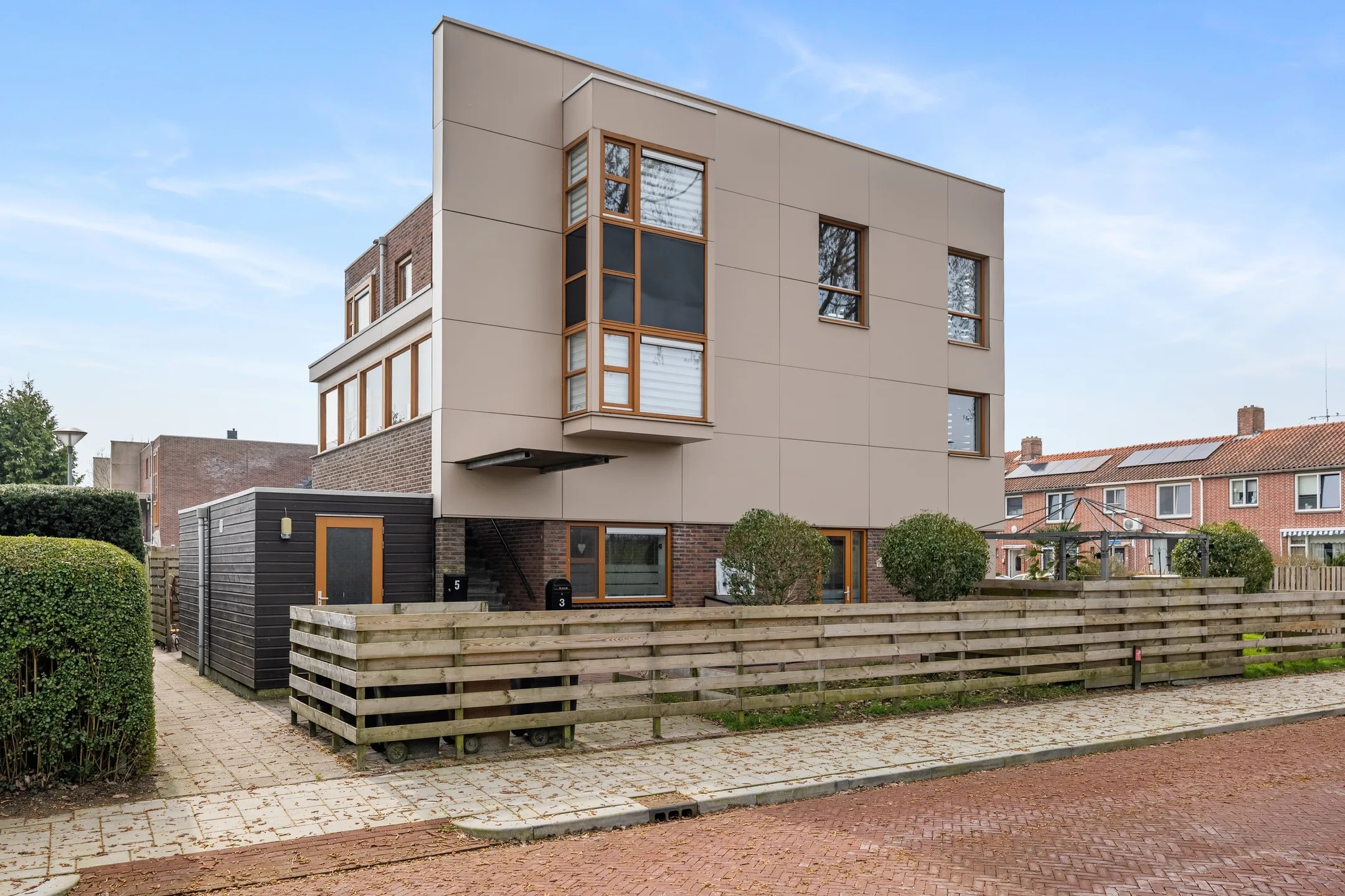 Galerijflat Azaleastraat 5 in Sappemeer