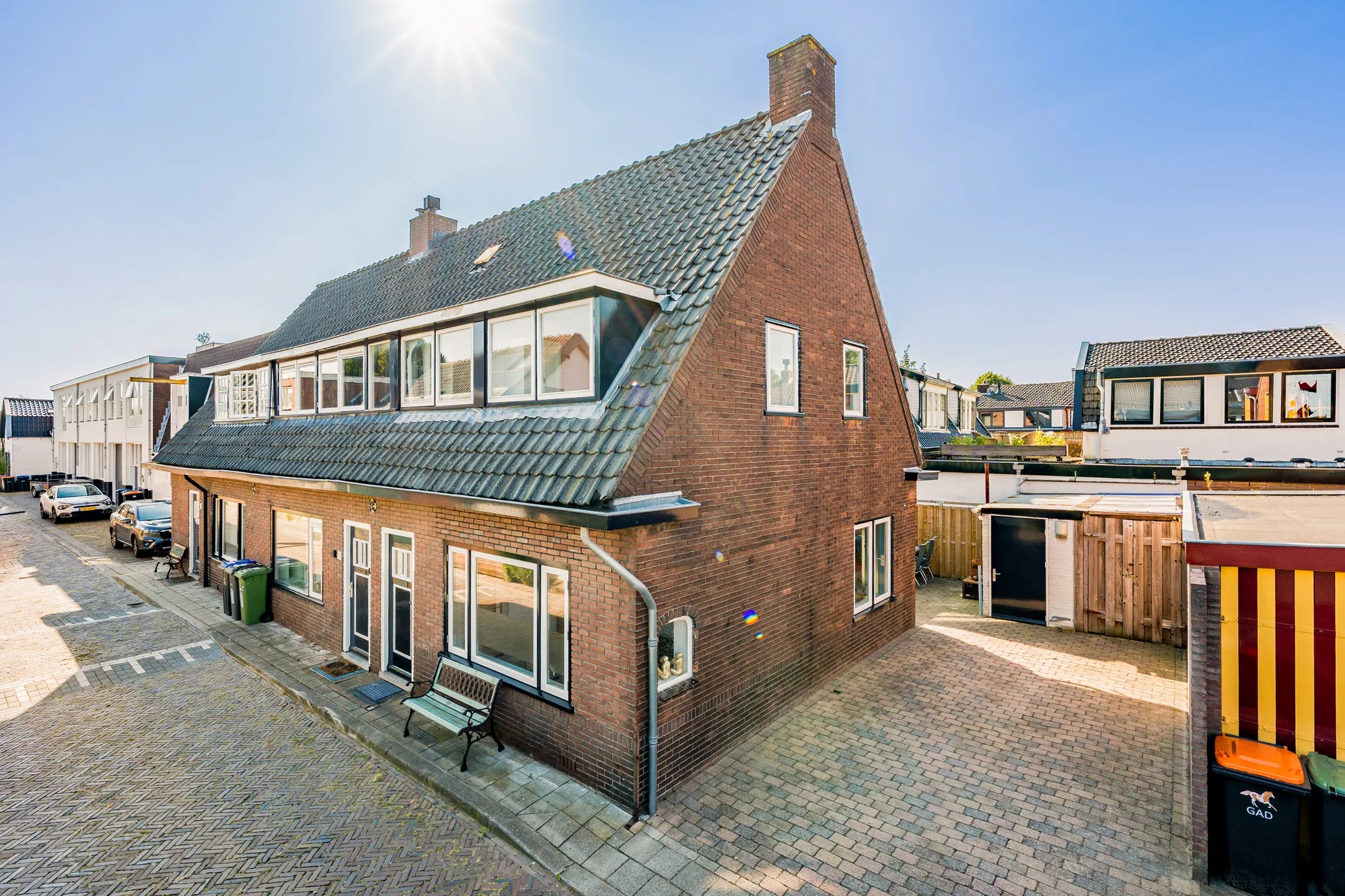 Hoekwoning Botweg 24 in Bussum