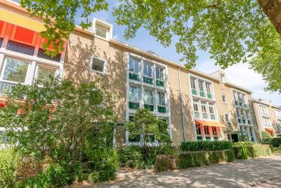 Portiekflat Diependaalselaan 398 in Hilversum