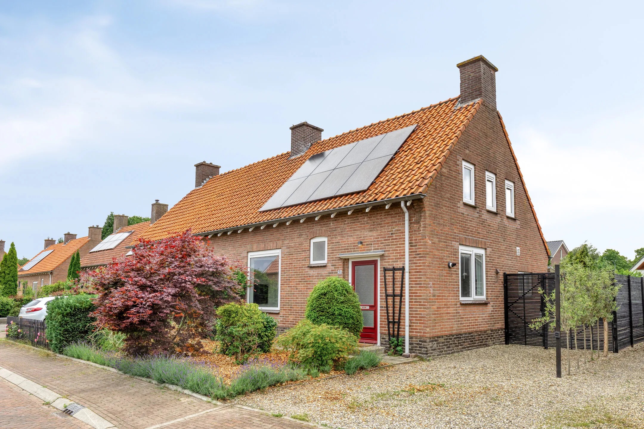 2-onder-1-kapwoning Bloemstraat 21 in Heerde