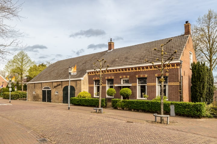 Woonboerderij, vrijstaande woning Kerkstraat 14 Bavel