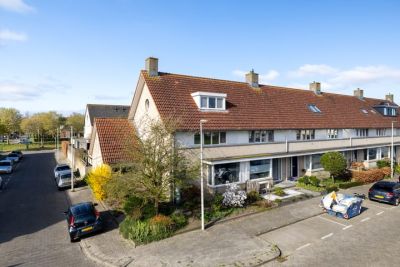 Eengezinswoning, hoekwoning Visarend 25 in Bergen op Zoom